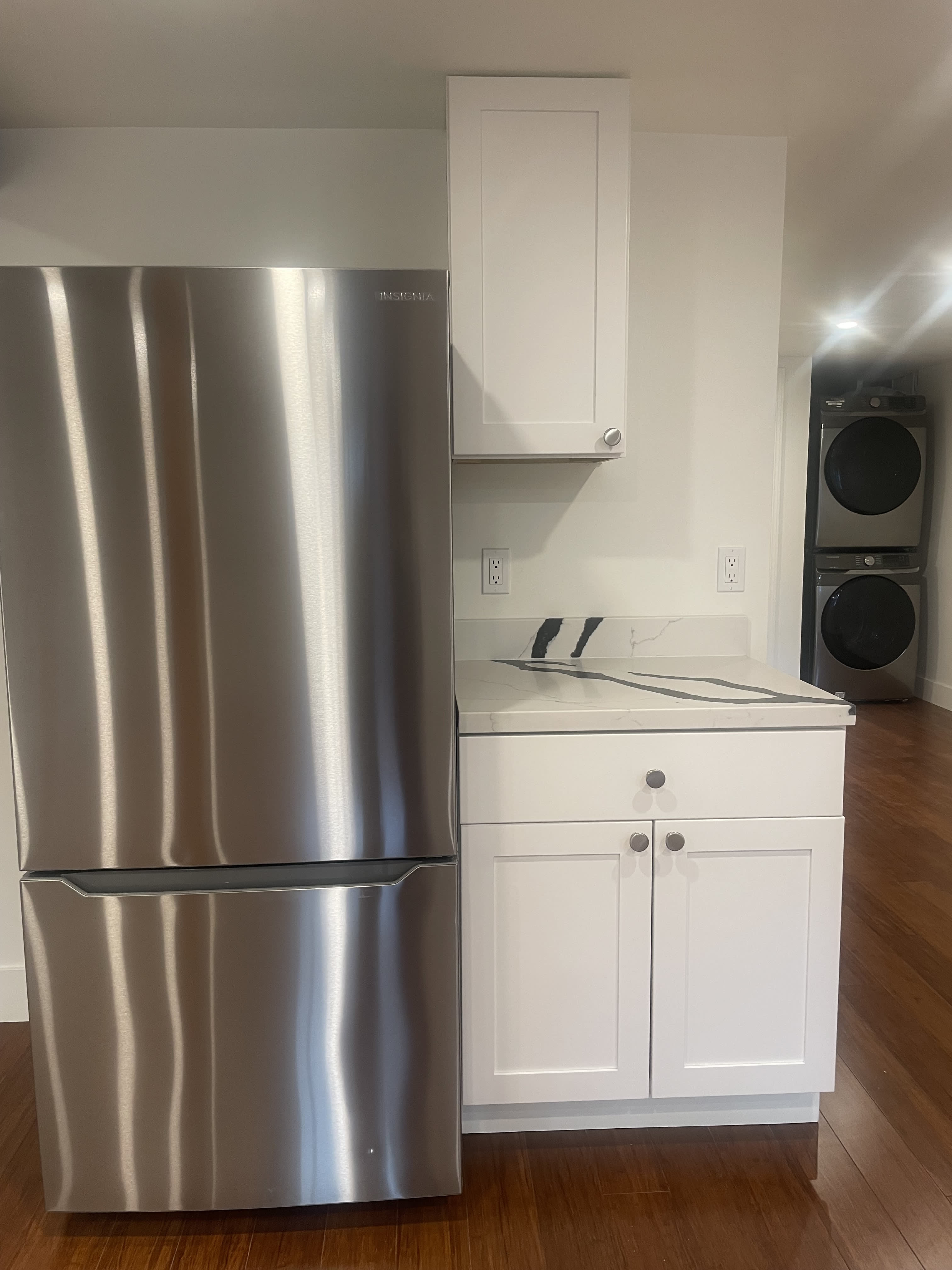 1453 Hampel Street – photo 3