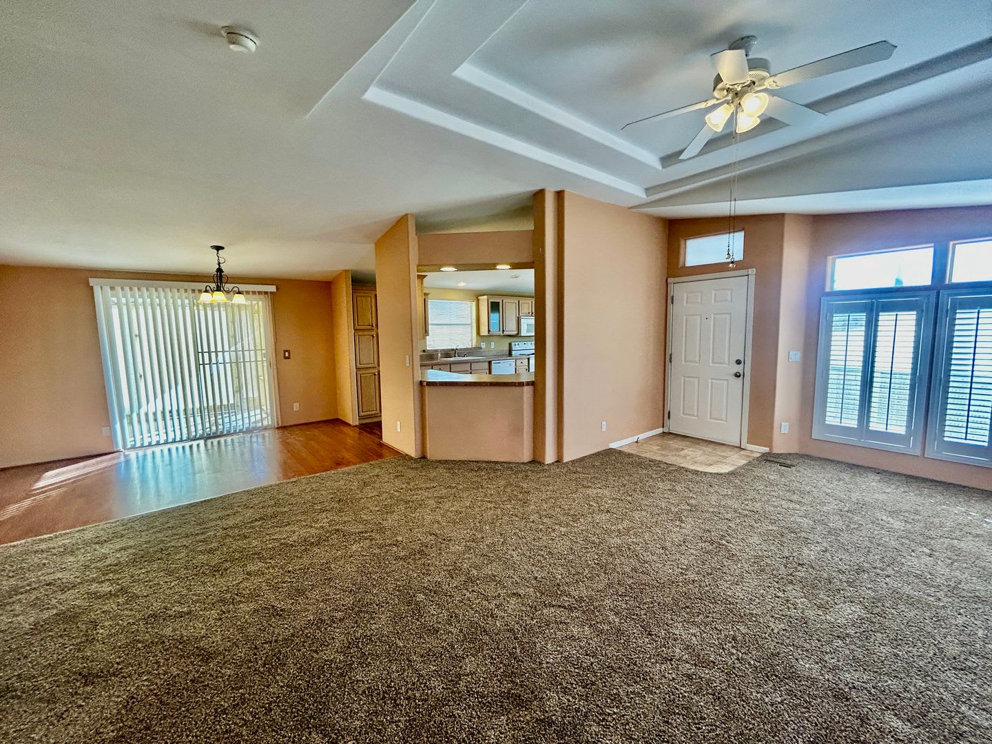 Charming 3-Bedroom, 2-Bath Home in Fortuna Foothills – photo 4
