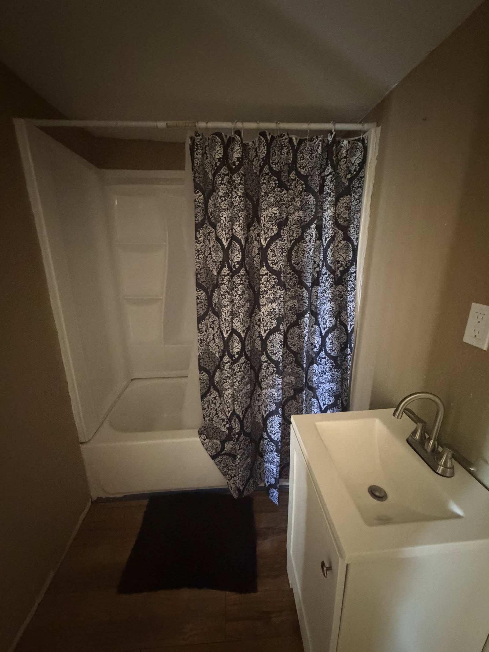 370 Northwest 188th Street – photo 4
