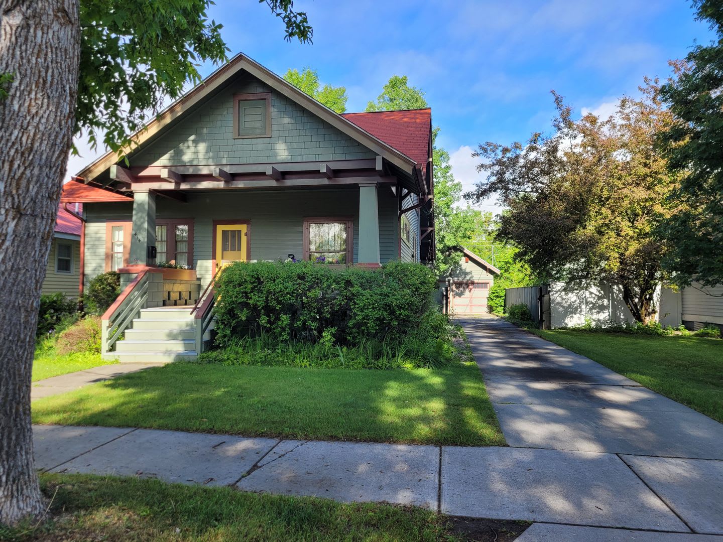 Whitefish 3 Bedroom Partially Furnished Home With Garage And Private Yard – photo 2