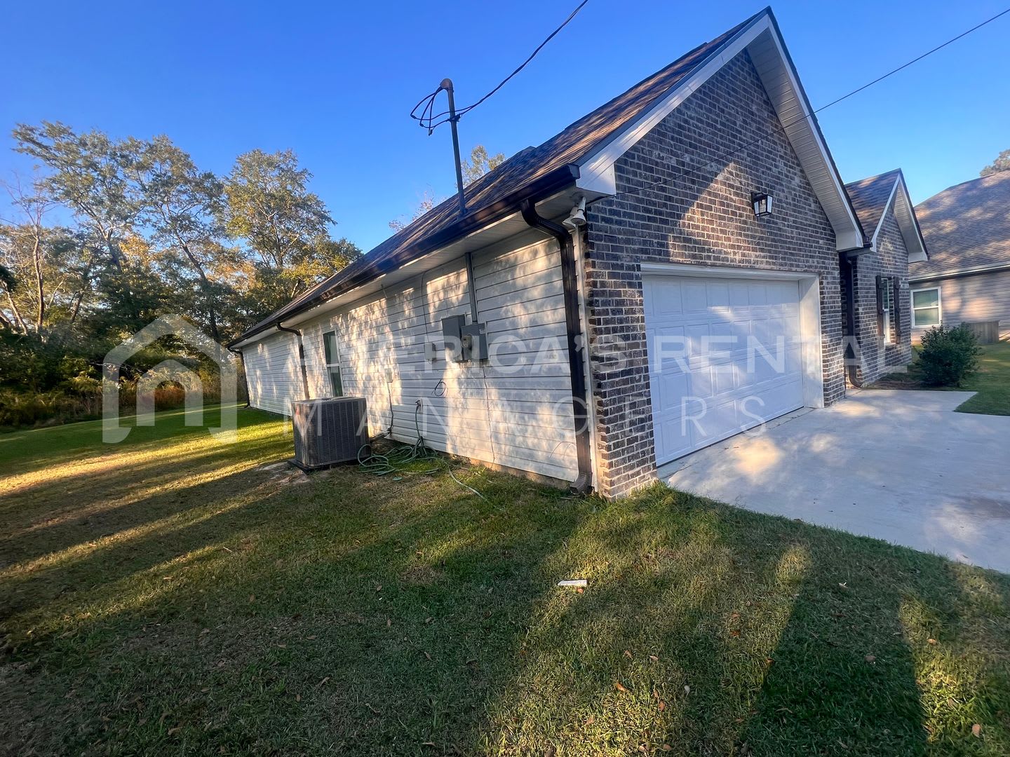 Home for Rent in Bay Minette, AL!! Available to View Now! – photo 2