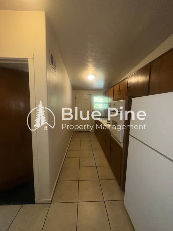 390 West 14th Street – photo 3