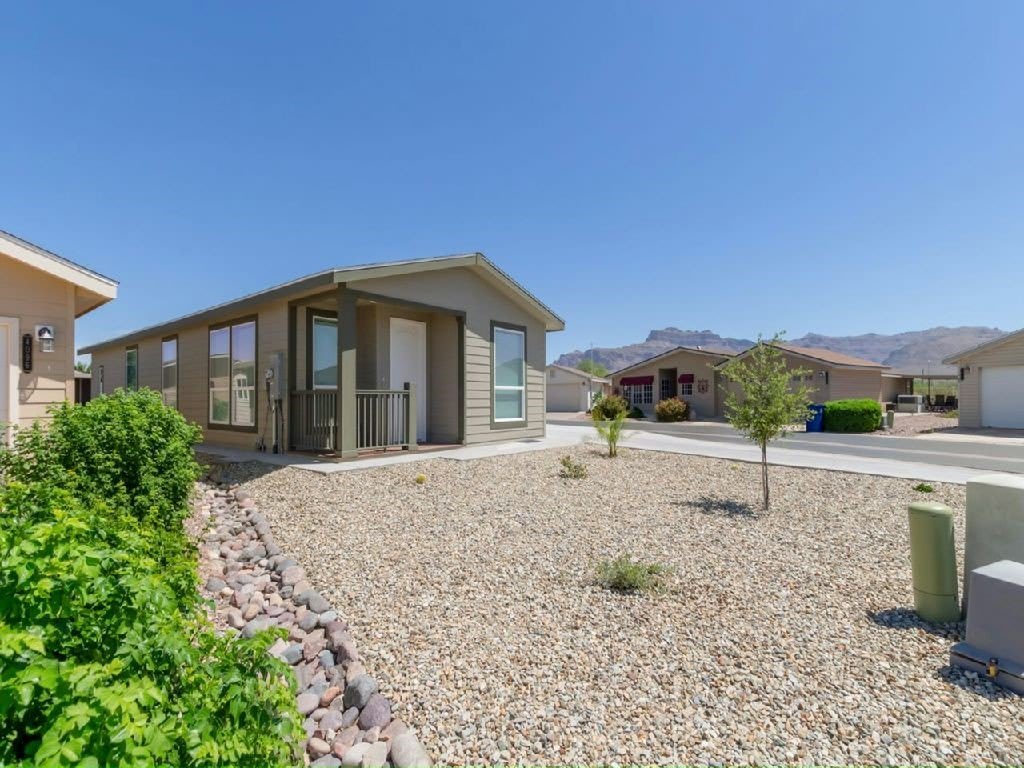 3301 S Goldfield Road – photo 3