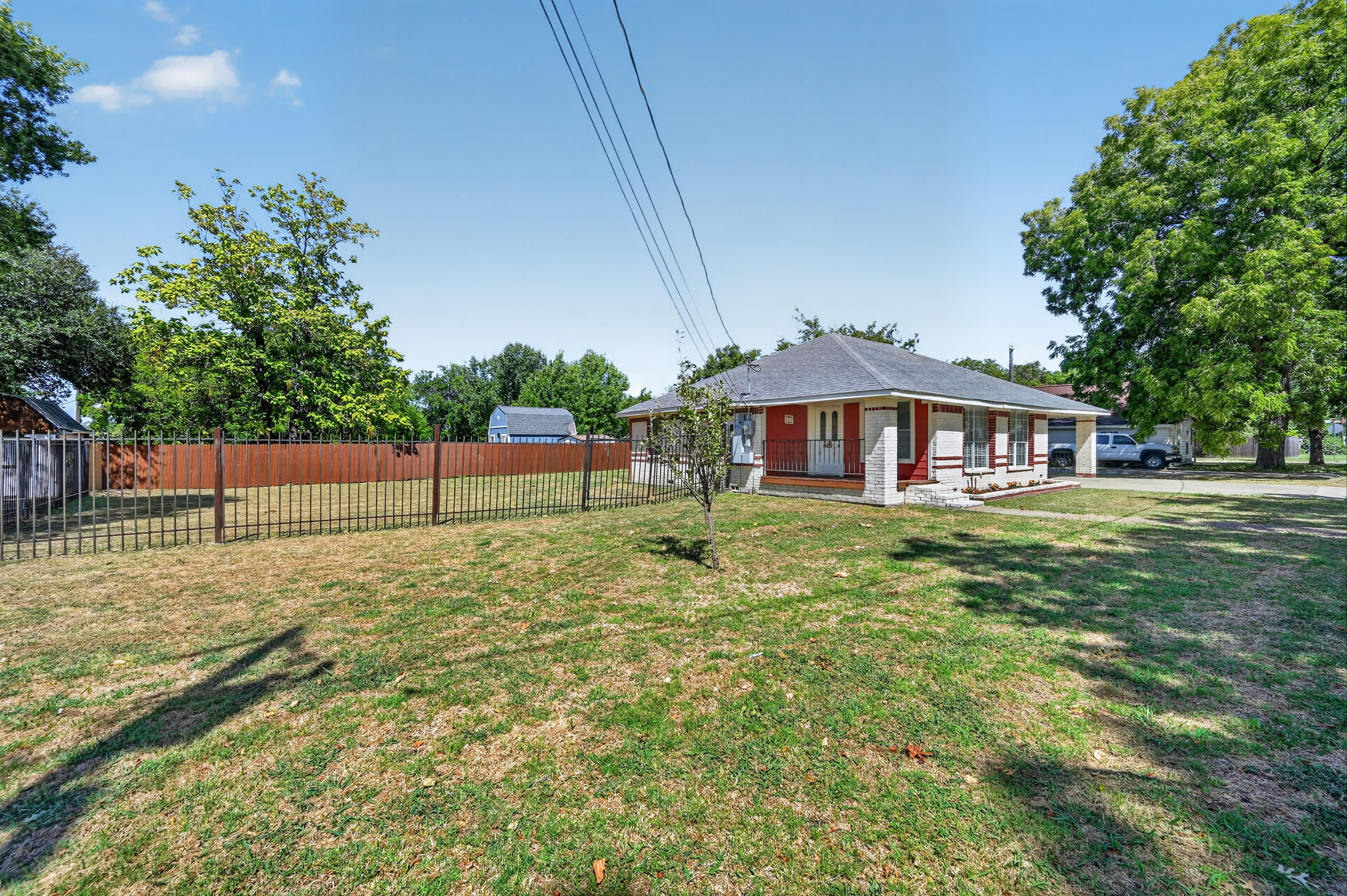 121 North Hamilton Street – photo 5
