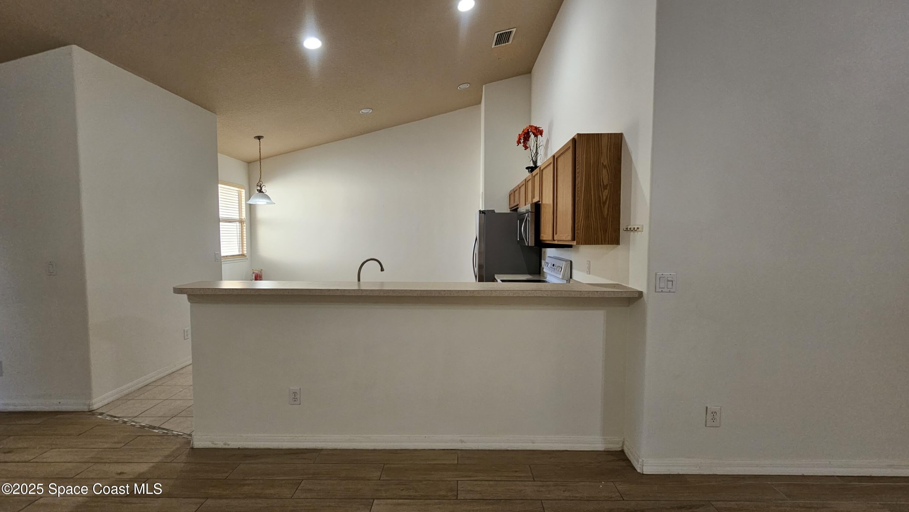 1020 Venetian Drive – photo 5