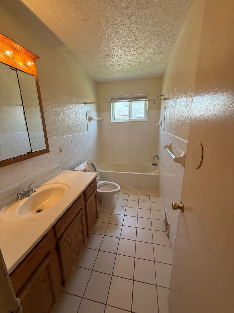 Warrensville Heights Townhome – photo 5
