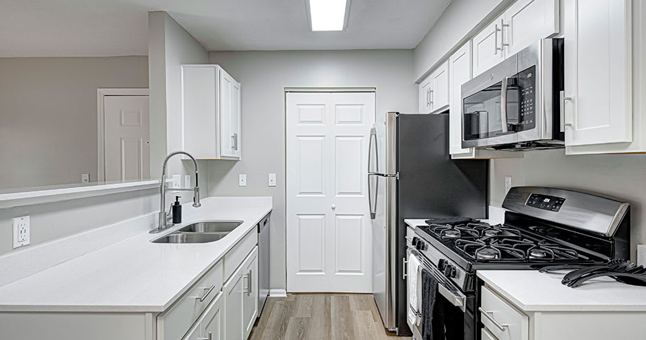 Carmel Landing Apartments – photo 2