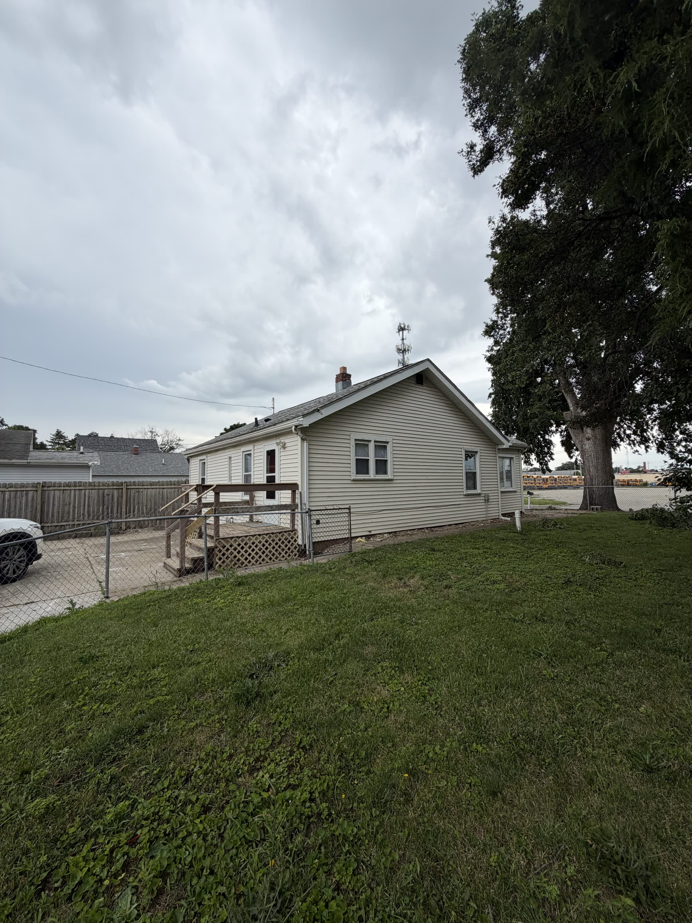1412 North Harris Avenue – photo 3