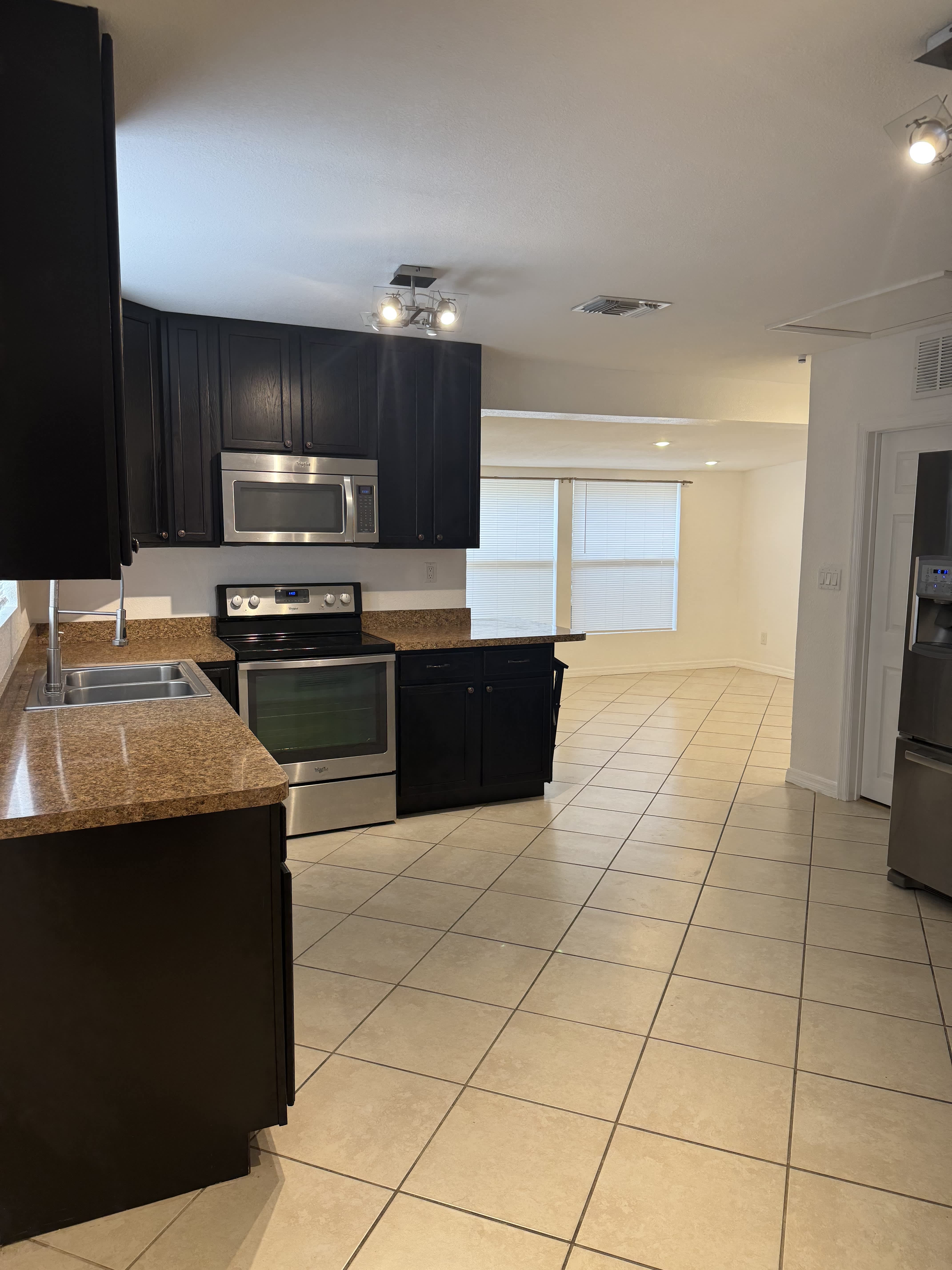 2927 62nd Ave N – photo 1