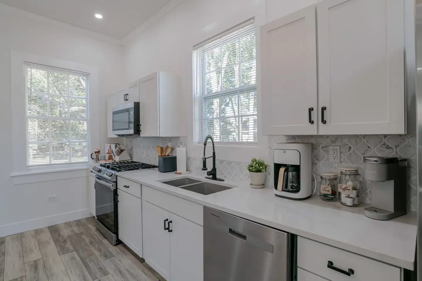 556 Charles Street – photo 5