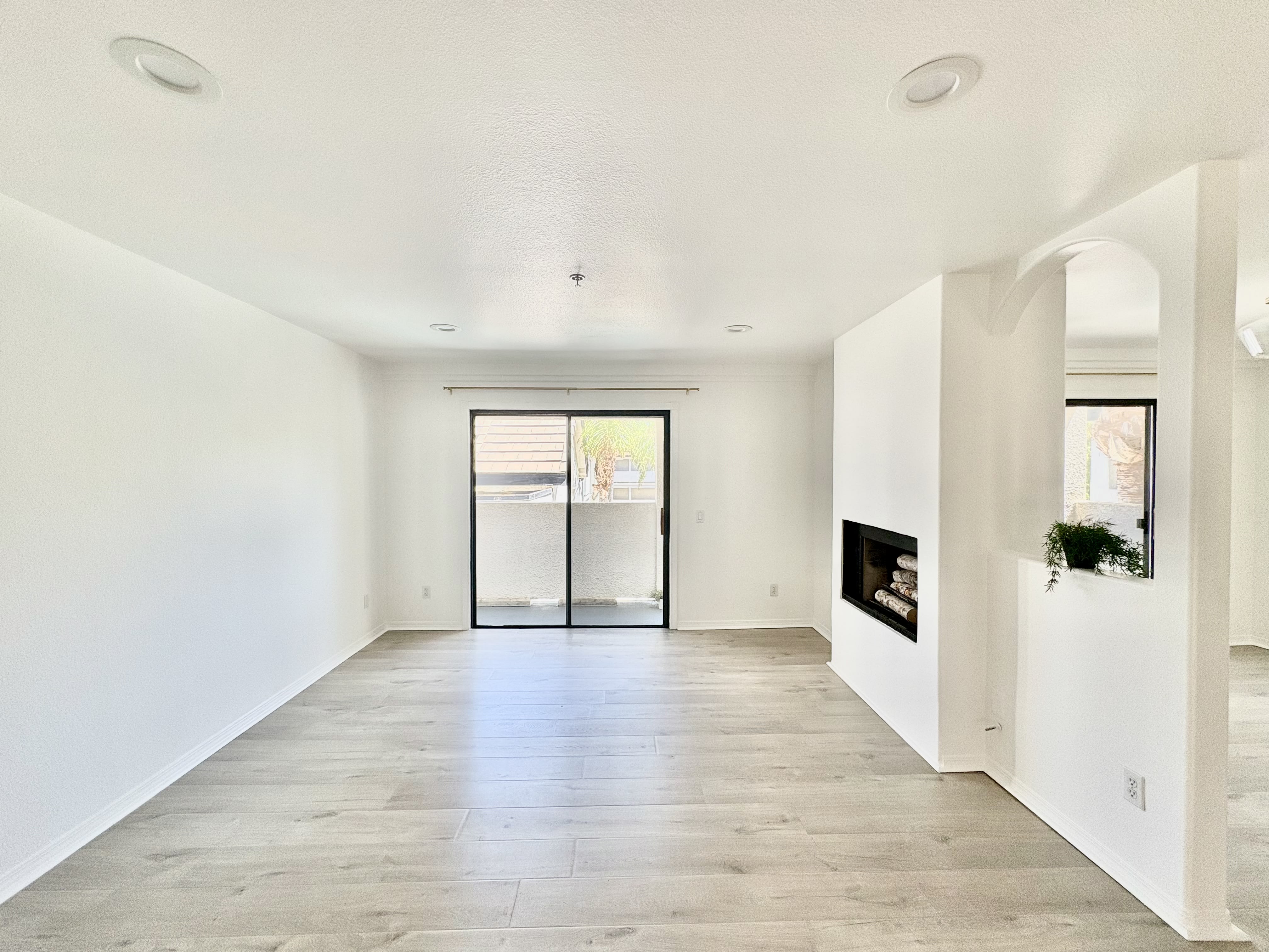 17735 Kinzie Street – photo 3
