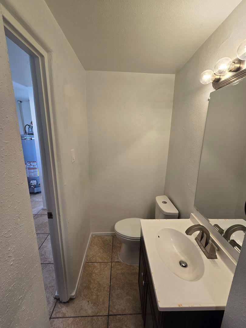 4811 Comanche RD NE – photo 3