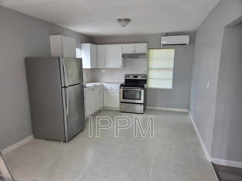1141 W Acacia – photo 5