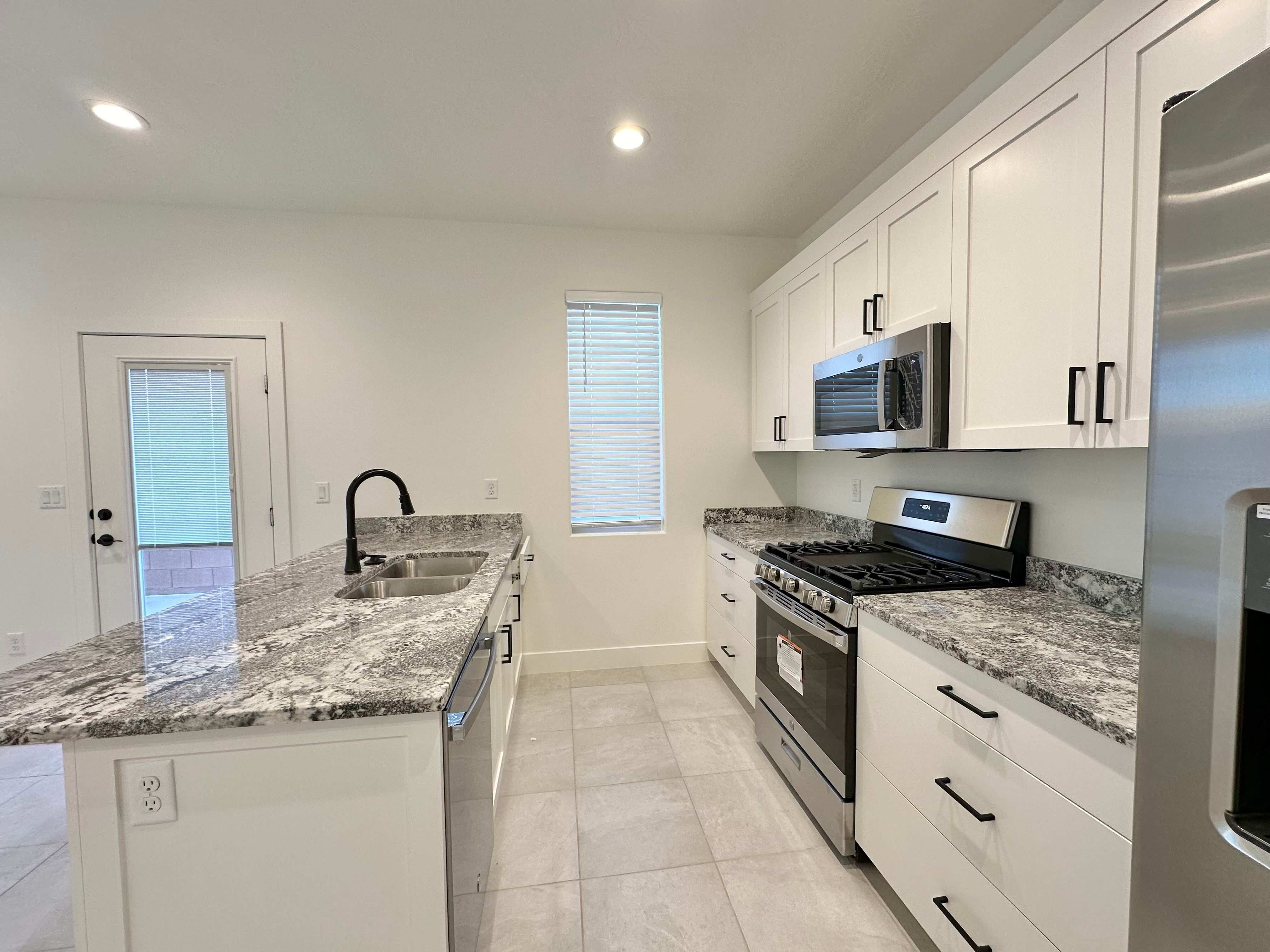 115 N 2480 W – photo 4