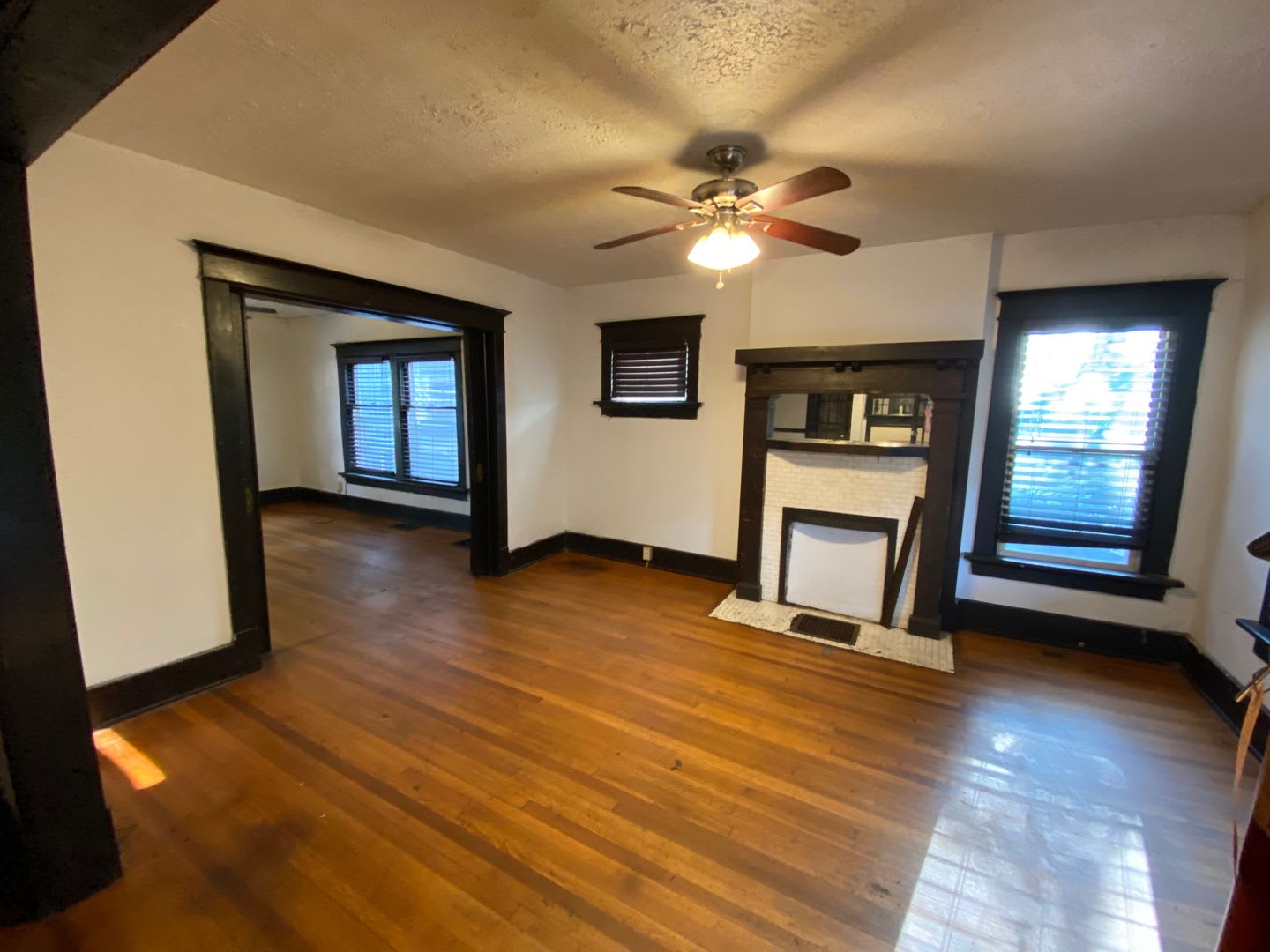 68 E 17th Ave – photo 2
