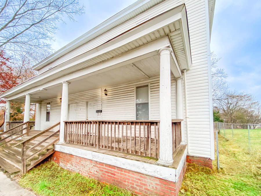 608 Halifax St – photo 1