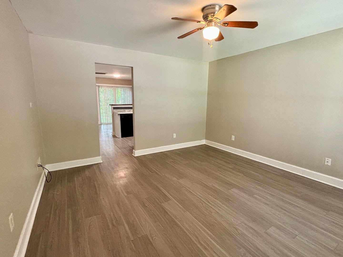 2595 Elliott Street – photo 5