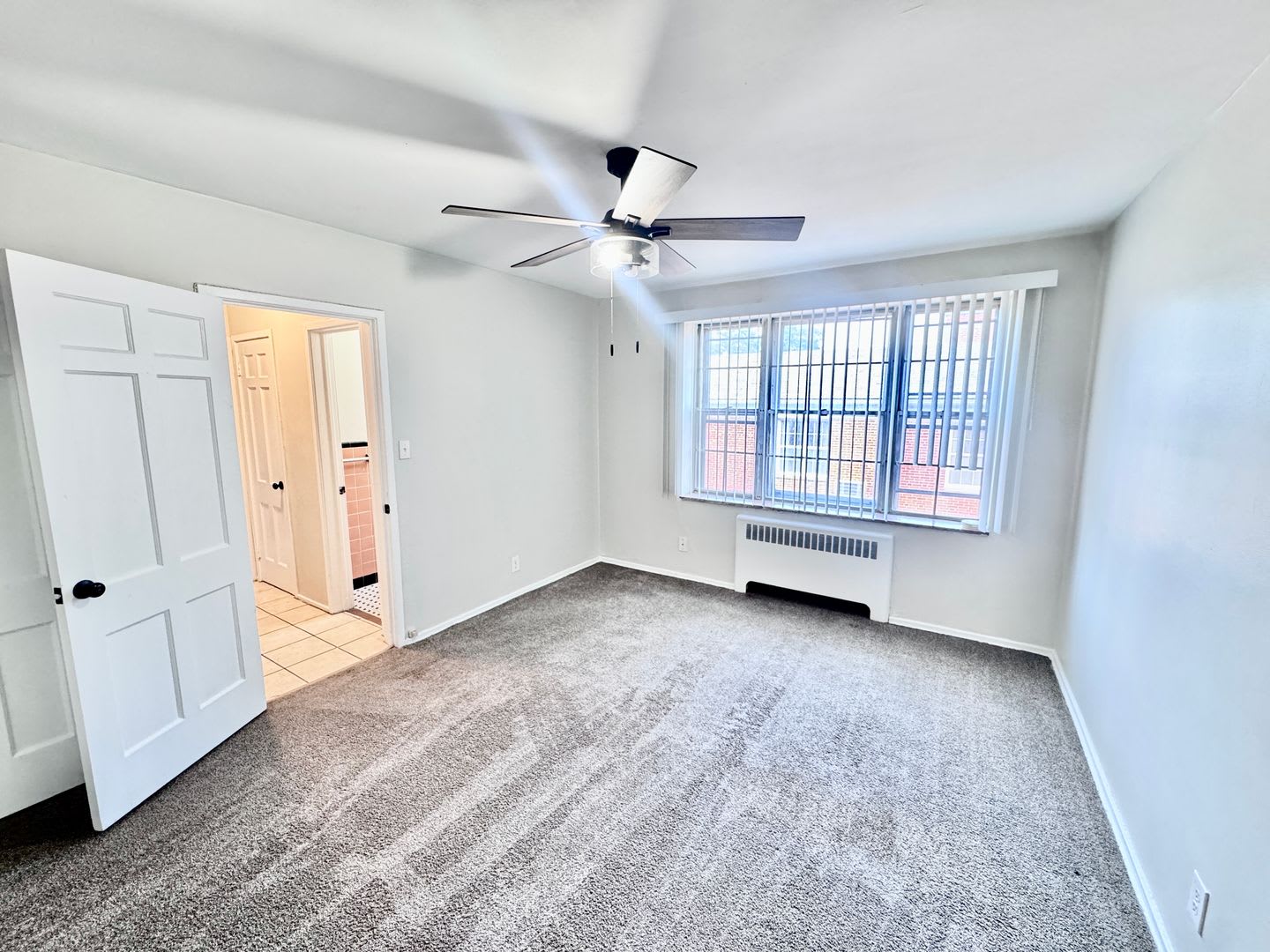 15725 Van Aken Blvd – photo 2