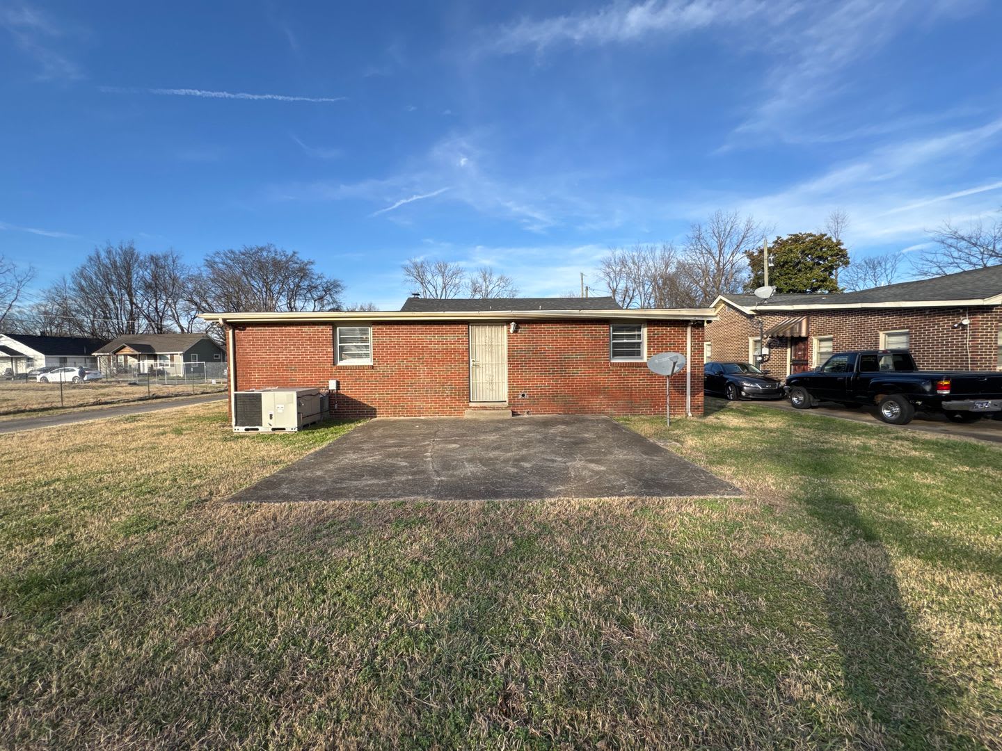 Charming 3BR Near MTSU & Downtown Murfreesboro *MOVE-IN SPECIAL* 1/2 Off First Months Rent! – photo 2
