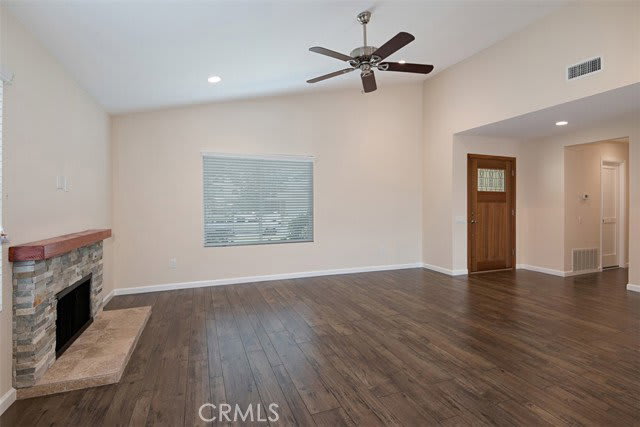 602 Carnation Drive – photo 4