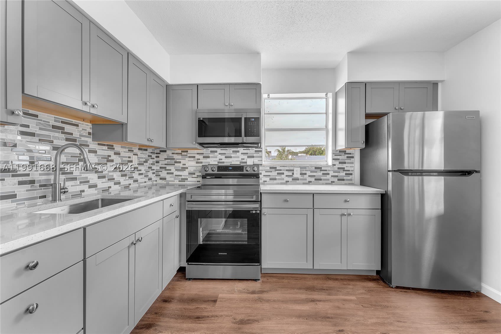 3750 SW 59th Ave – photo 1