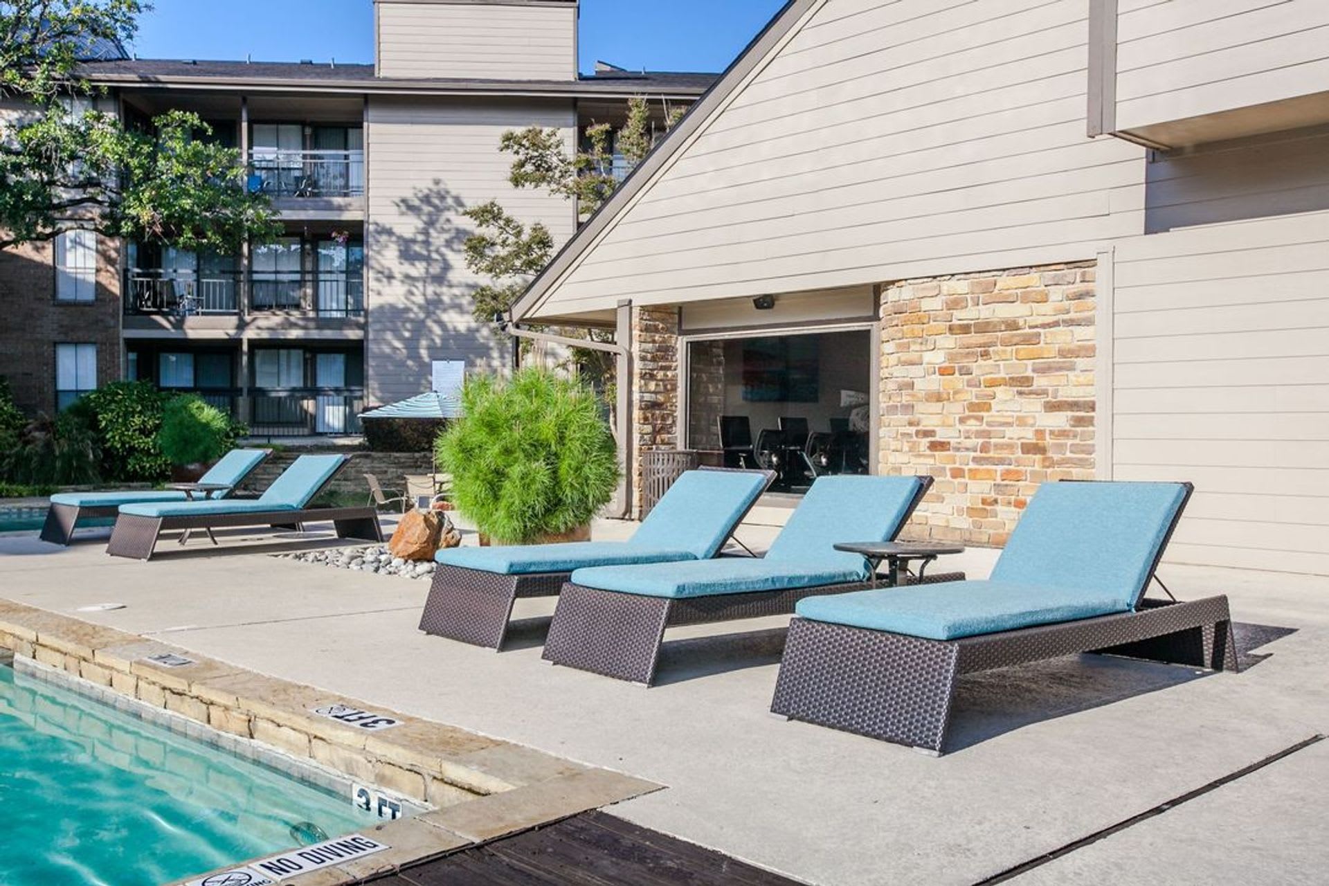 Lakeside Apartments – photo 5