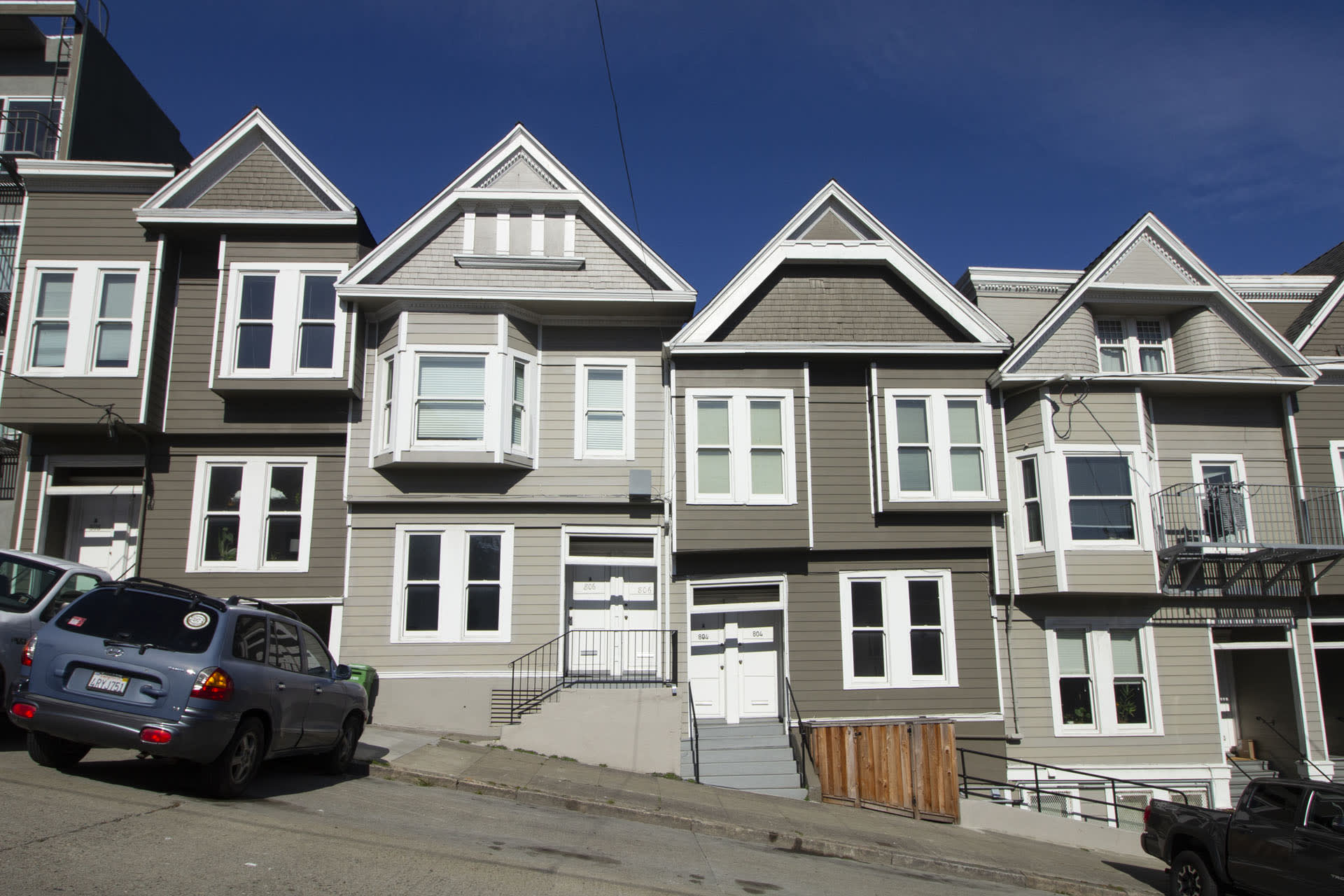 800 Lyon Street – photo 1