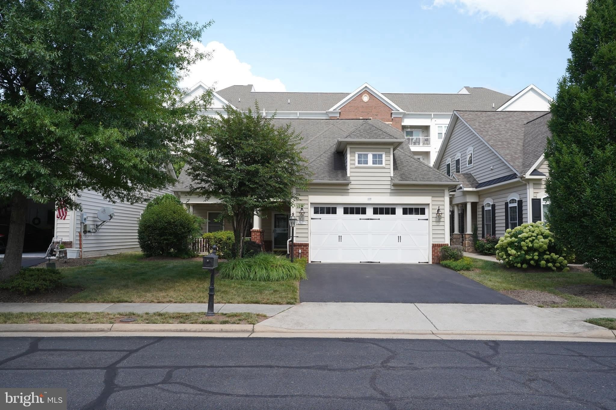20779 CRESCENT POINTE Place – photo 1