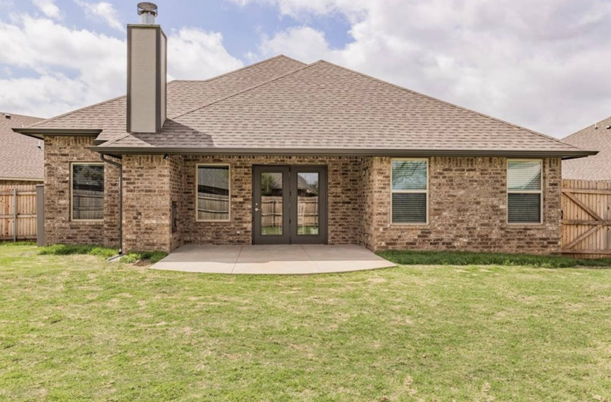 3700 Palisade Lane – photo 2