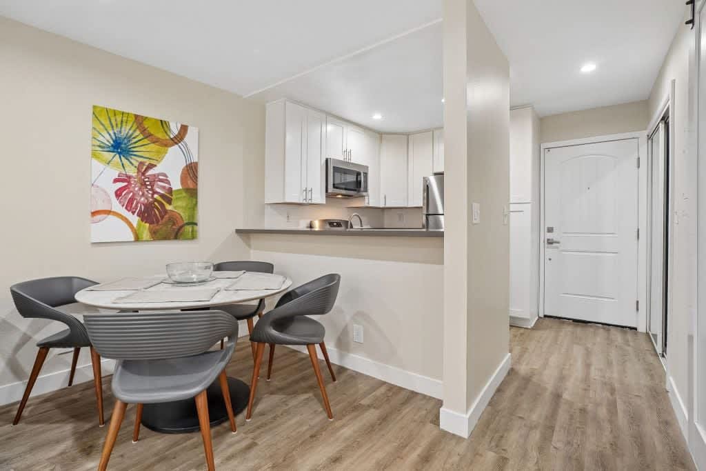 Woodland Trio Apartments – photo 1