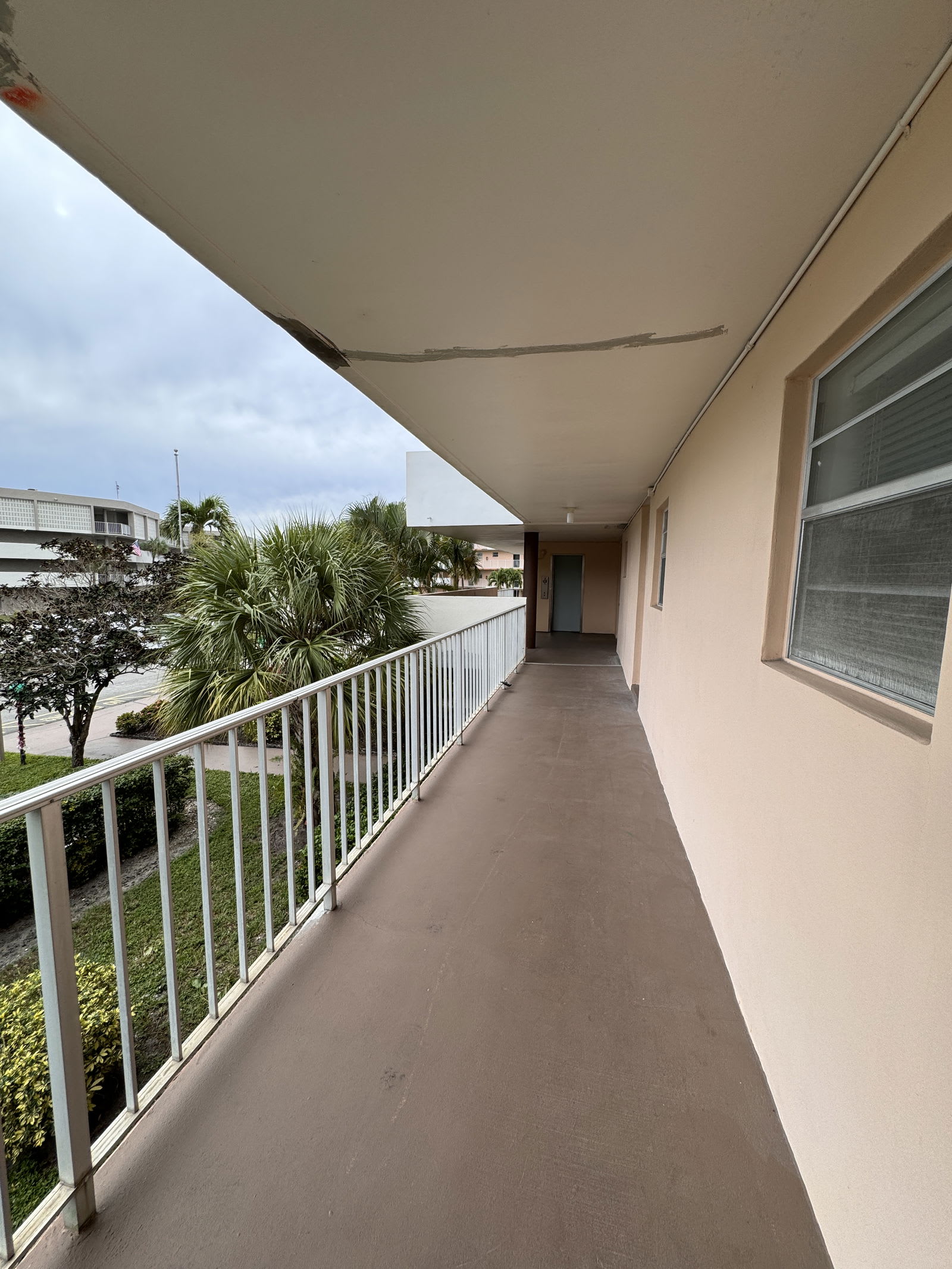2861 Northwest 47th Terrace – photo 2