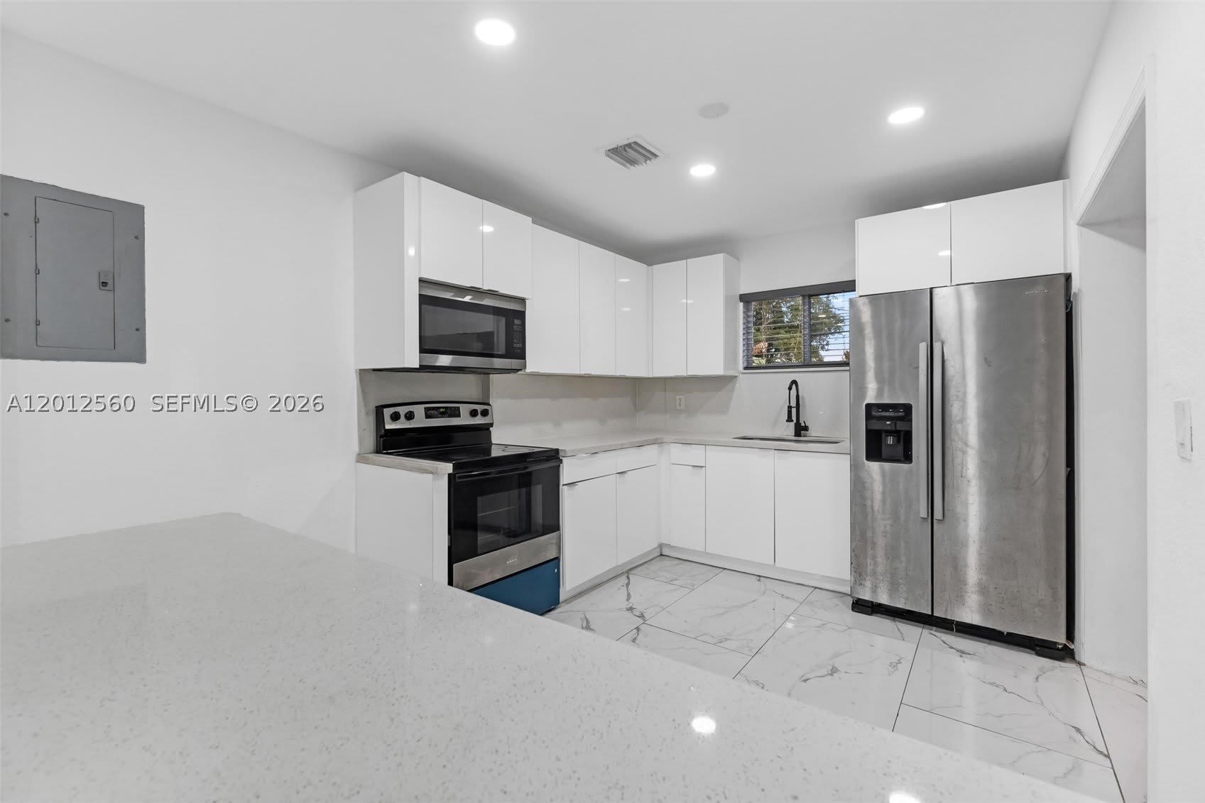 4530 Sw 25Th St – photo 4