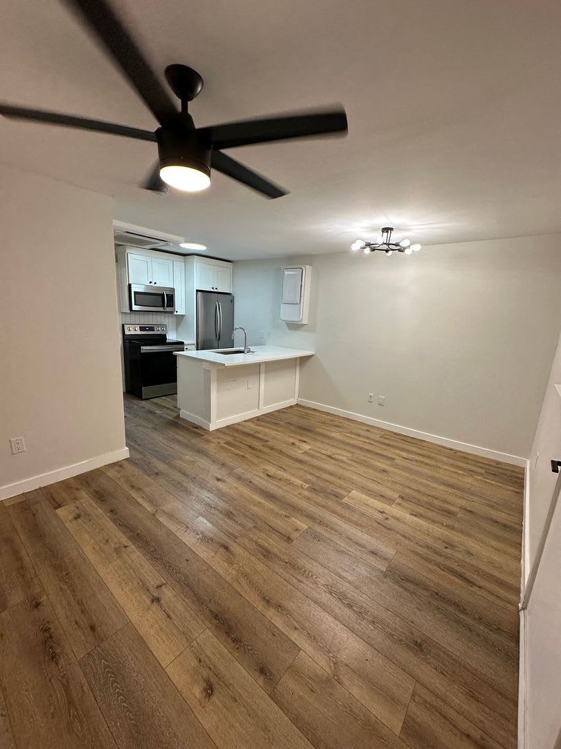 The District – photo 3