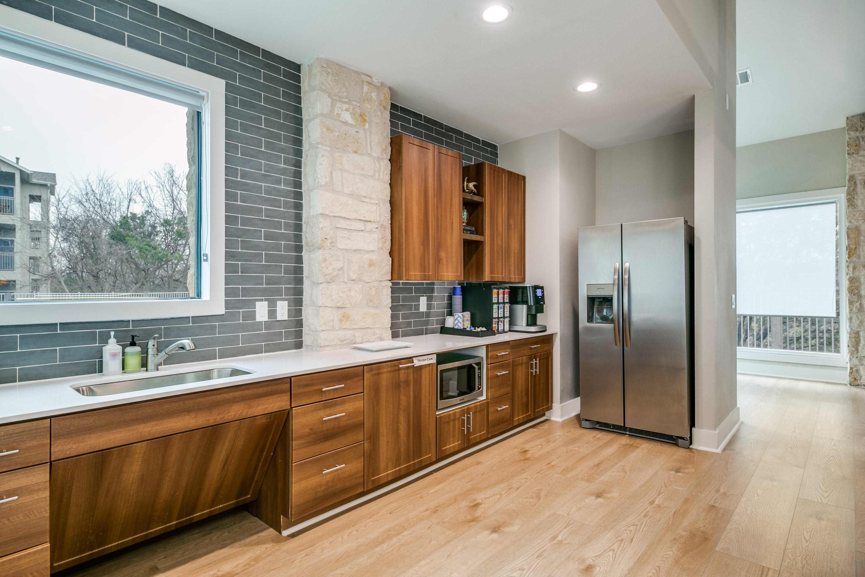 Canyon Ridge Apartments – photo 2