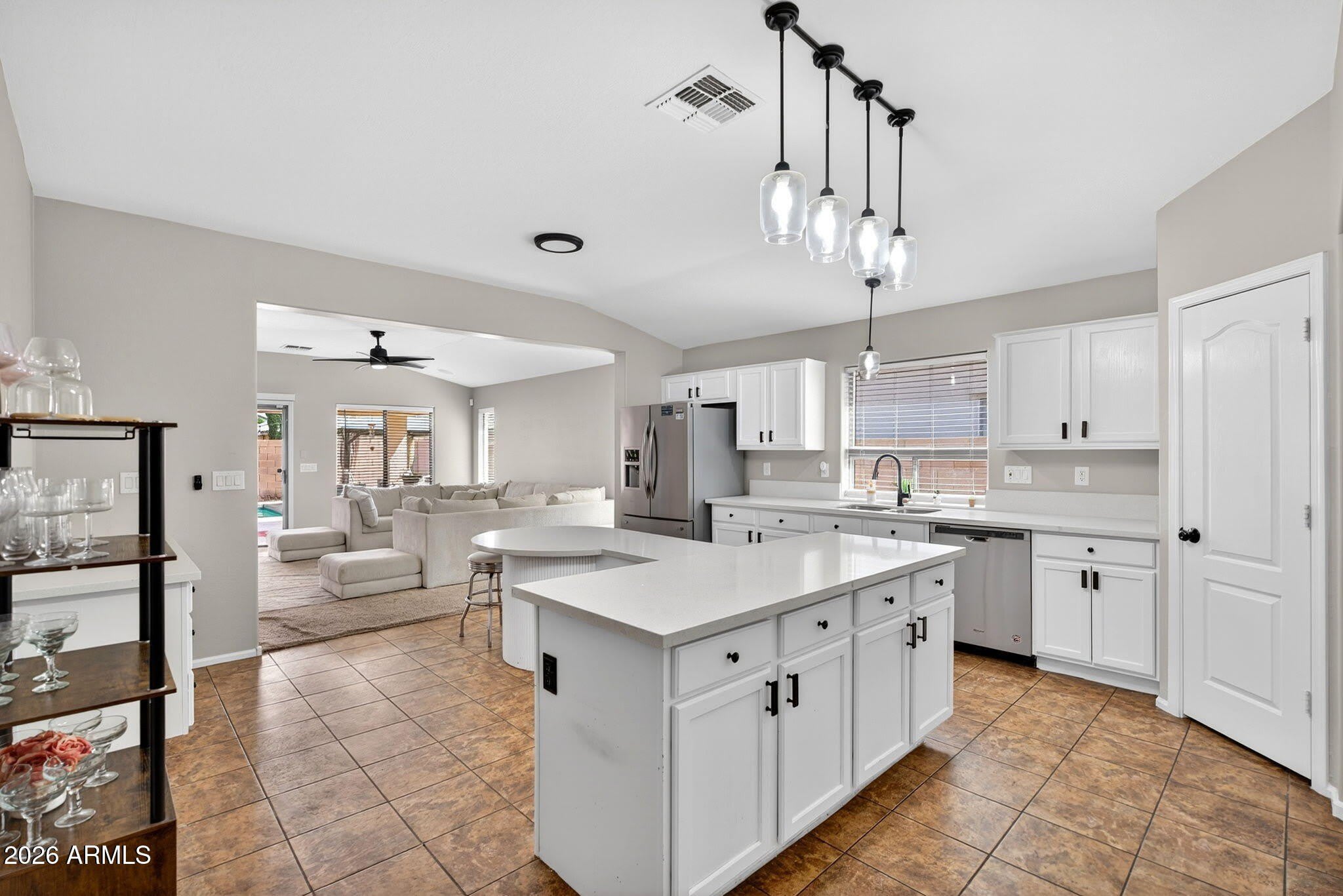 1342 E JUDI Drive – photo 4