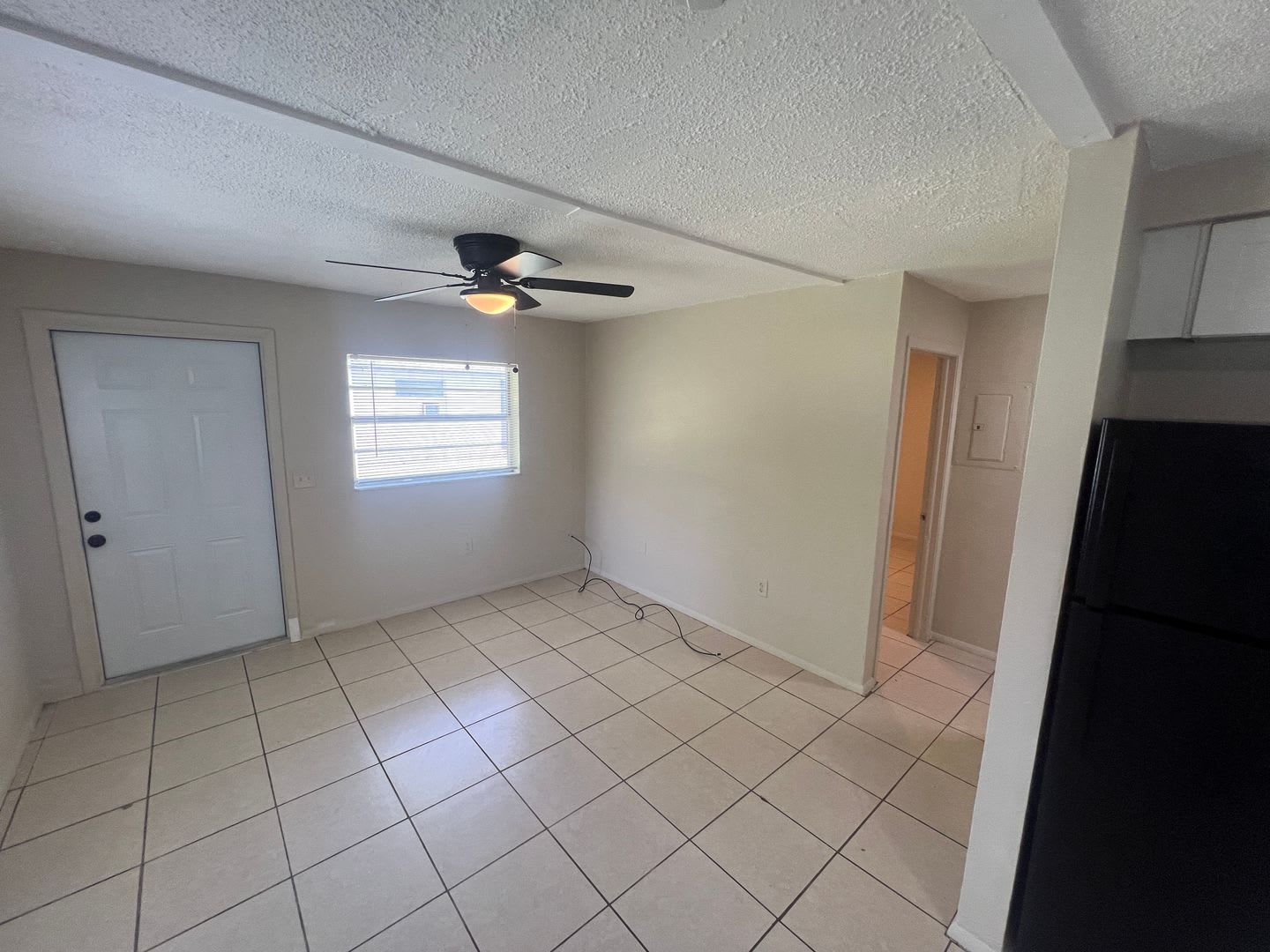 ** FOR RENT 2/1 READY FOR A LONG TERM TENANT -- FORT MYERS -- PET FRIENDLY ** – photo 3