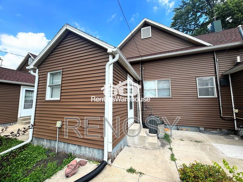 228 1St St – photo 1