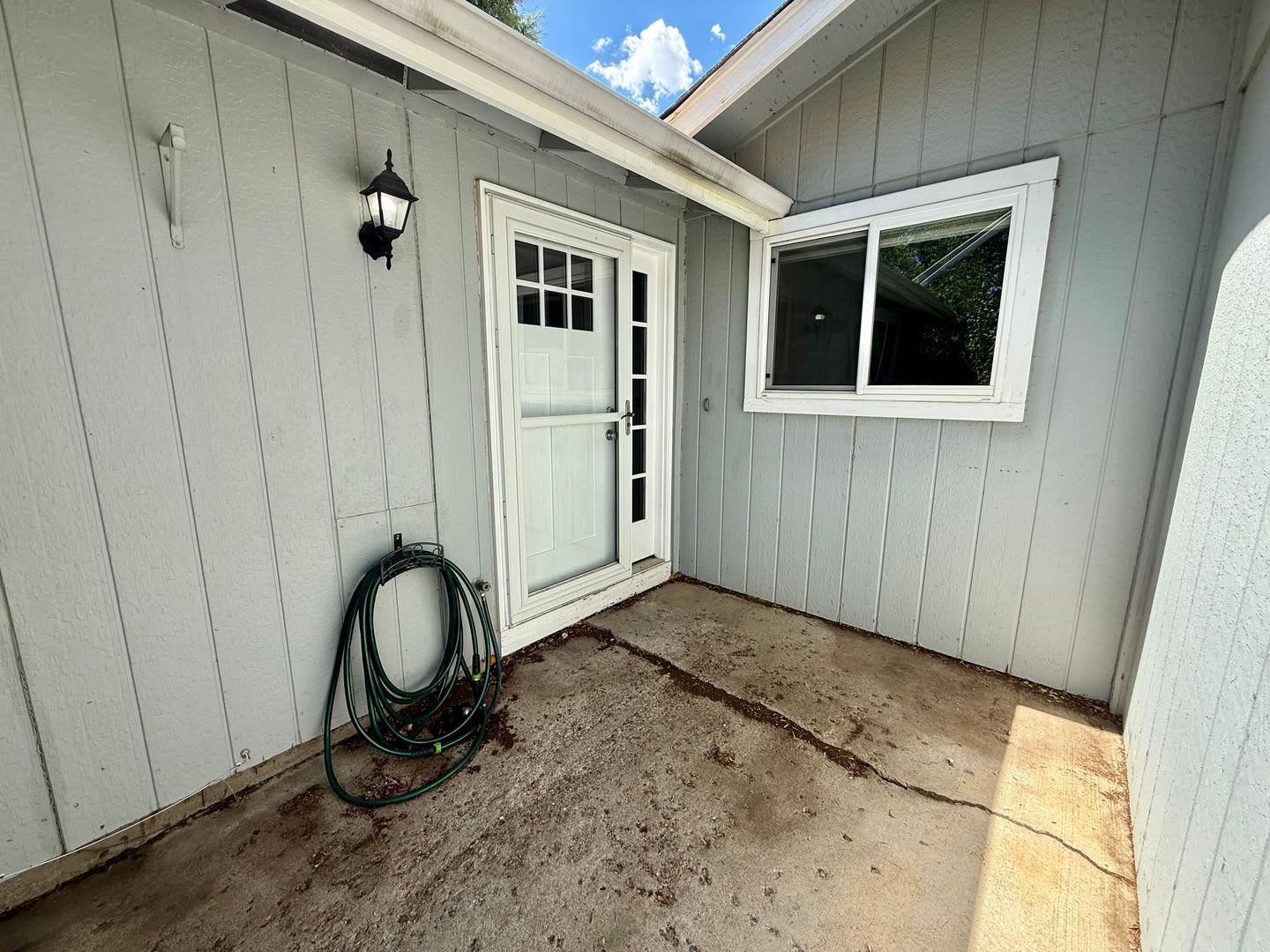 Ranch-Style 3 Bed / 1 Bath Duplex Home in South Loveland – photo 4