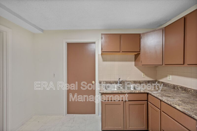 7875 Reading Road – photo 4