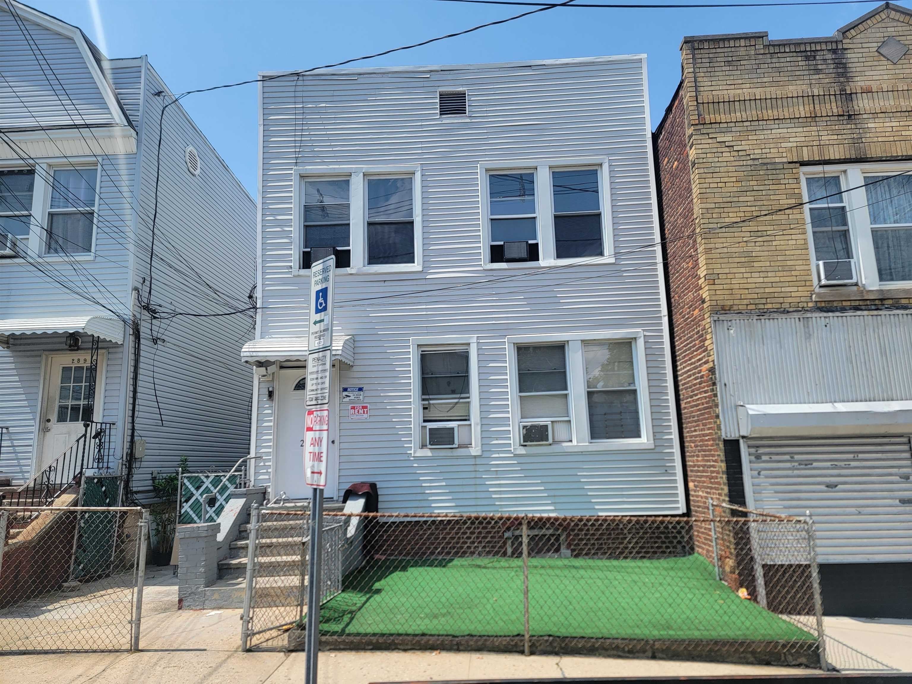 291 CATOR AVE – photo 1