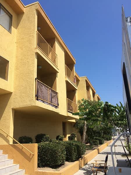 1615 S Pacific Ave – photo 2