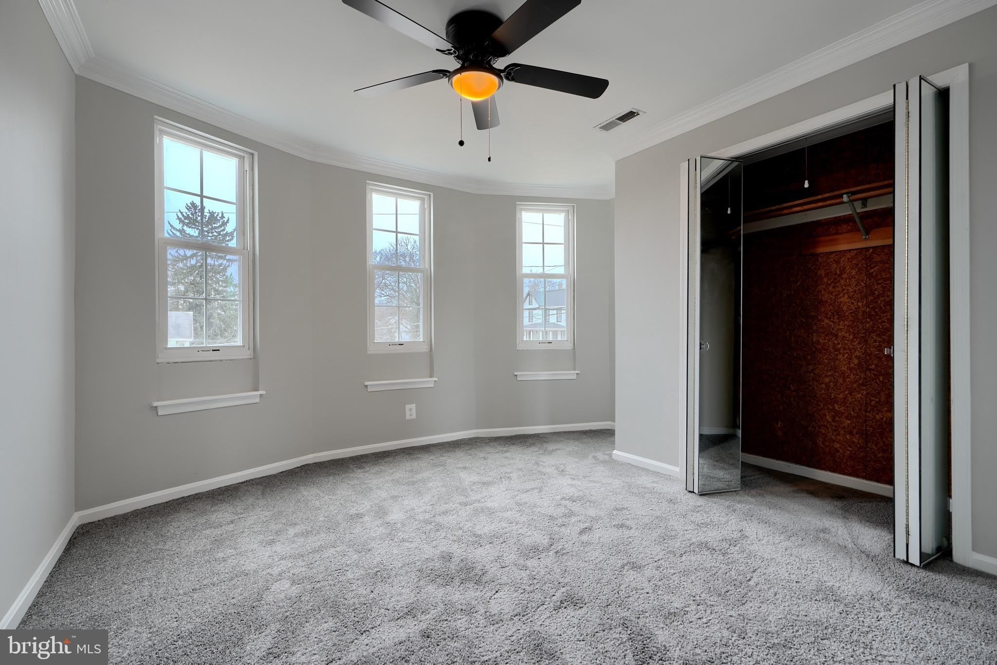 1727 MAGNOLIA Avenue – photo 5