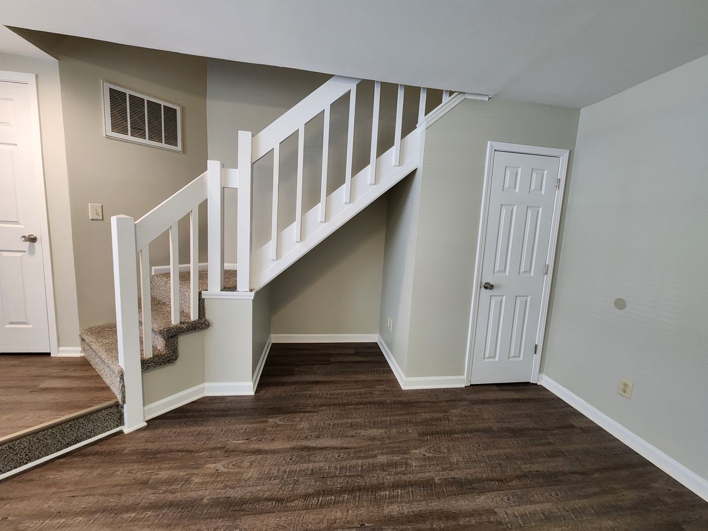 2 Bedroom Townhome in Windsor Grove – photo 5