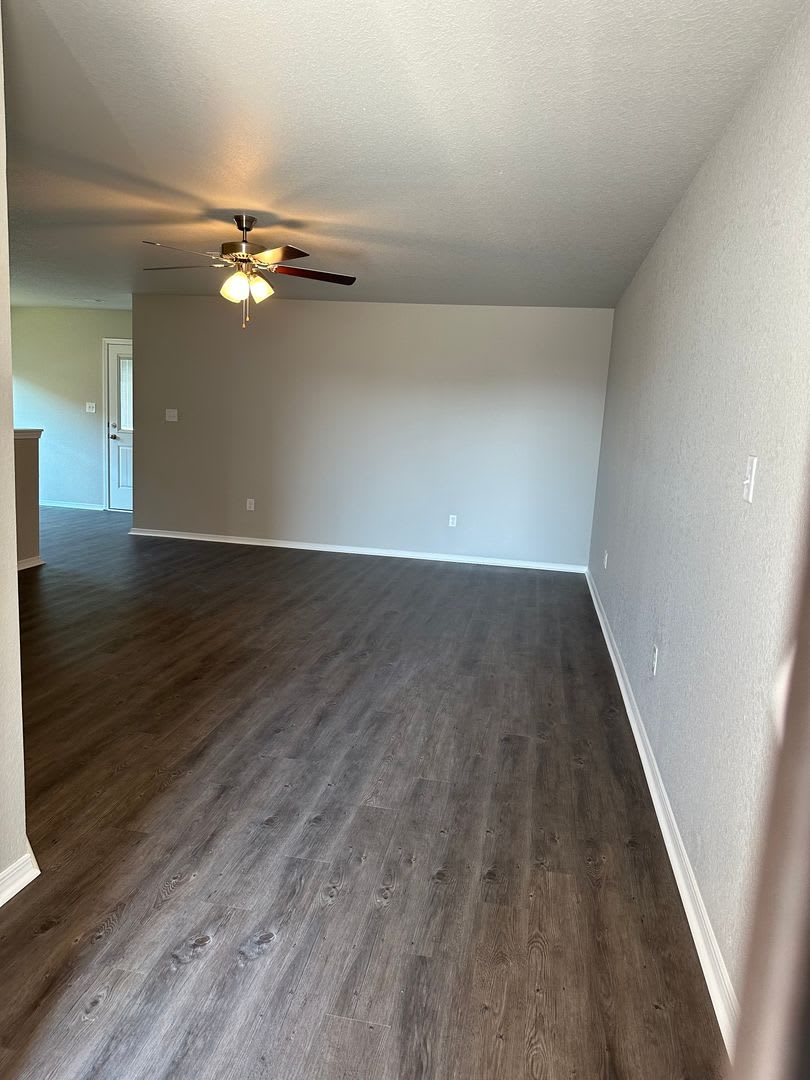 Pre-Leasing Now! – photo 4