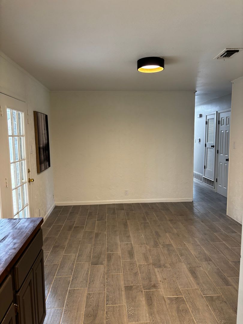 Remodeled Home for Lease! – photo 5