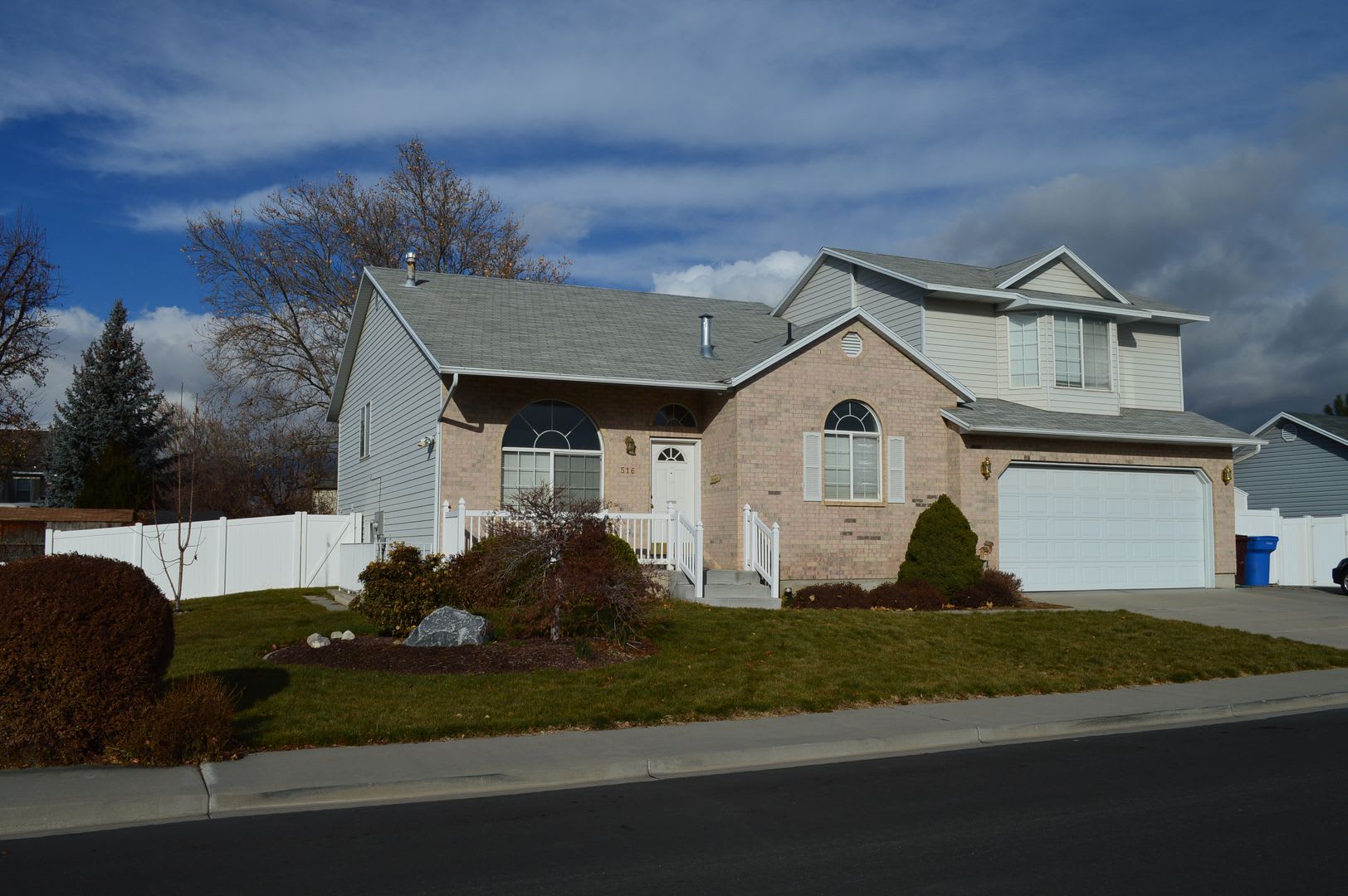 Large Orem Home in Great Location – photo 3