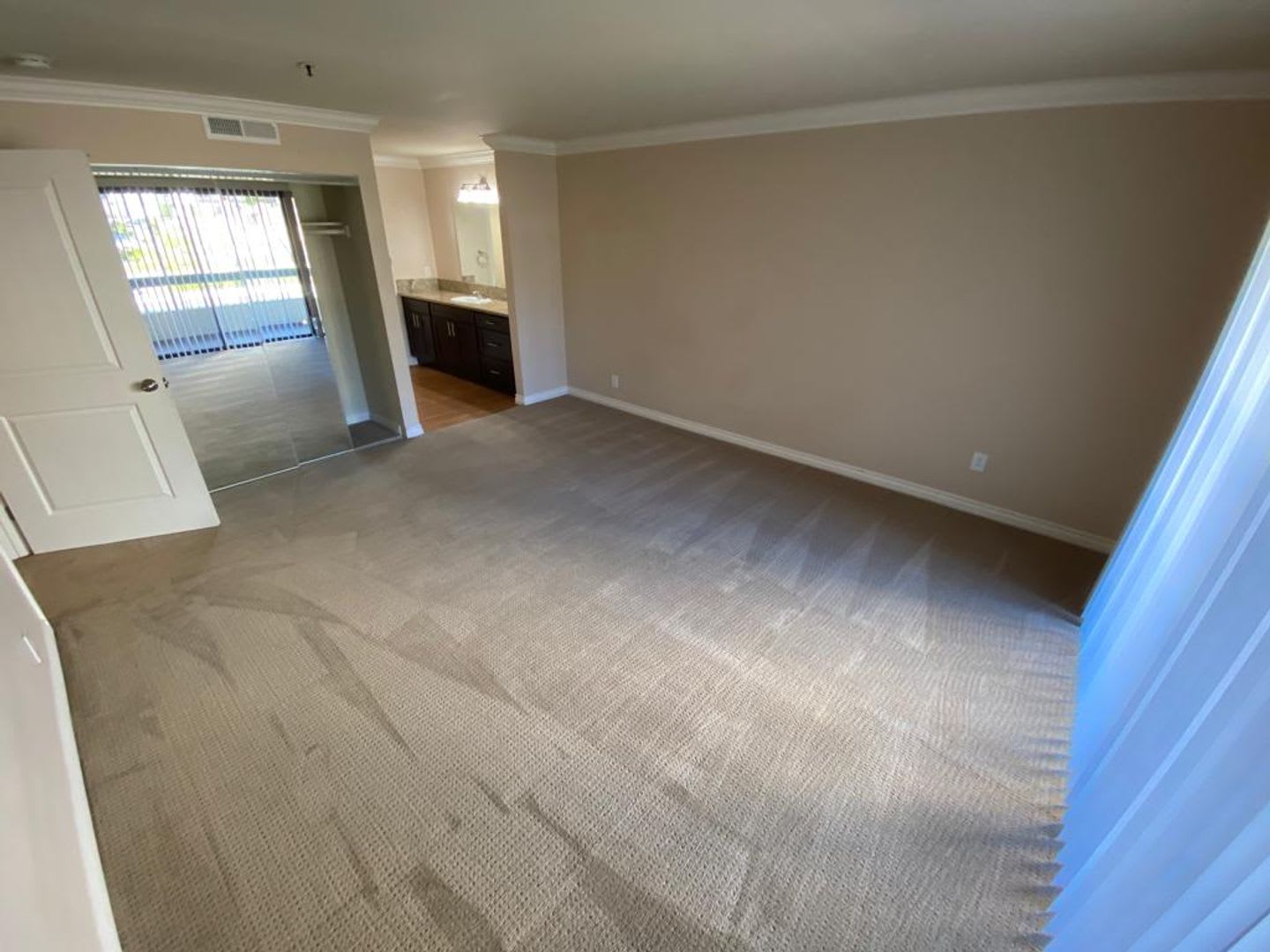 Remodeled 2 Bdr 1.5 Bath Condo In Tierrasanta With Gated Garage Parking – photo 3