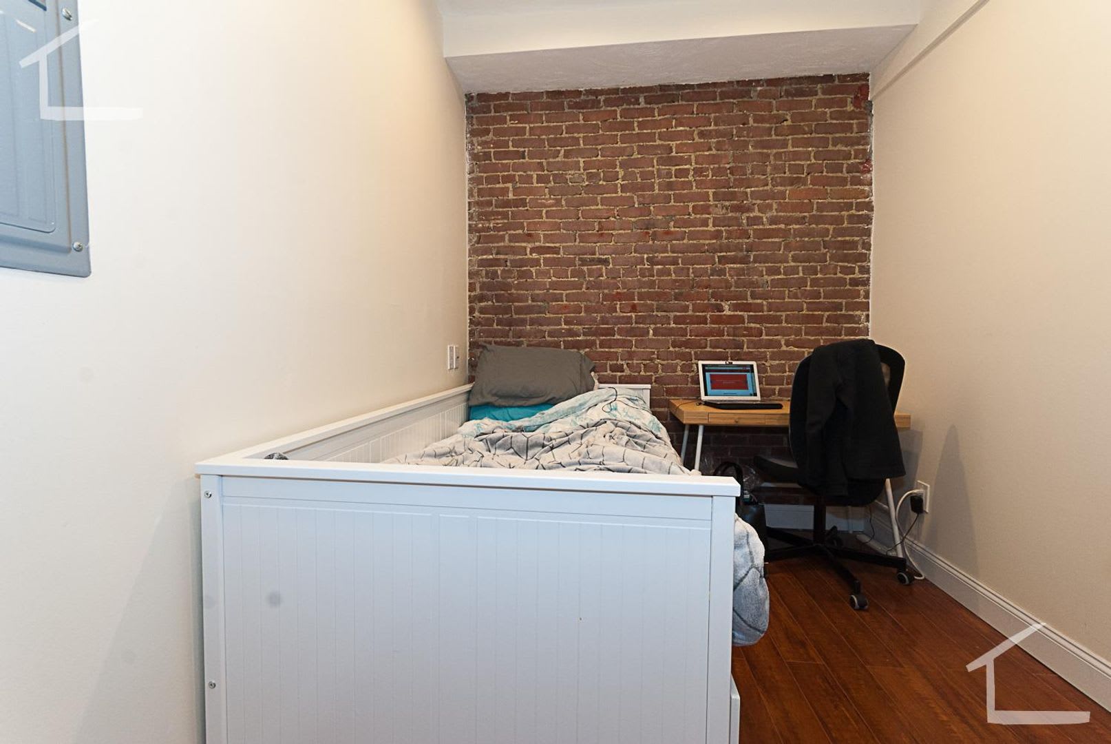 2 bed in Brookline – photo 4