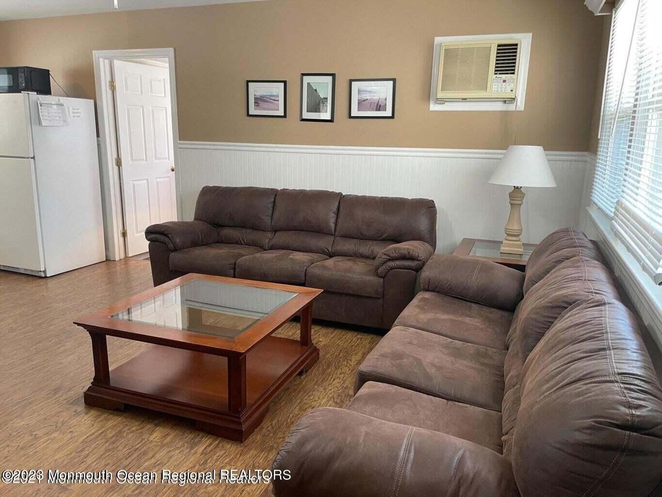 15 Elizabeth Avenue – photo 3