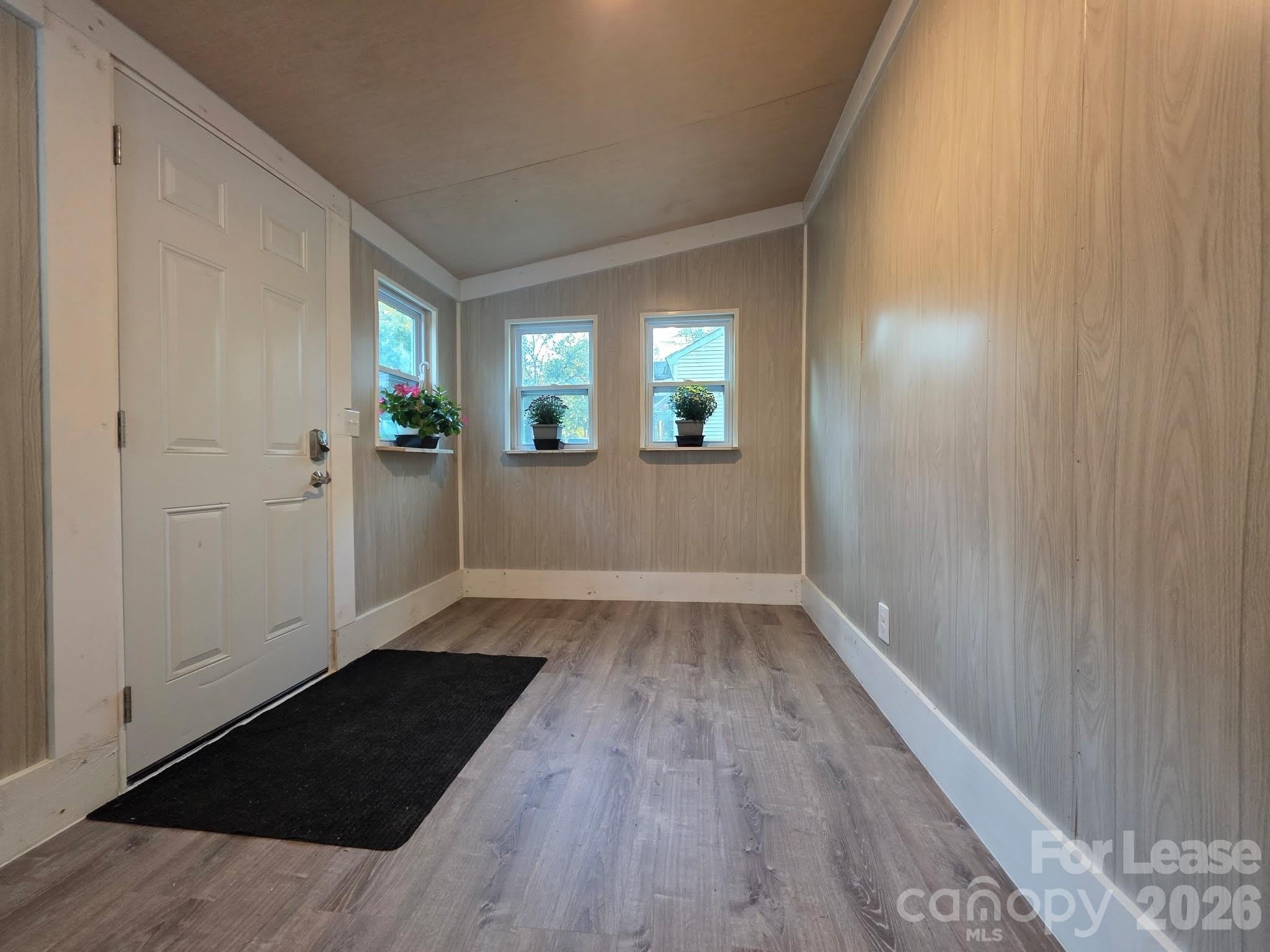 4723 Linden Street – photo 2